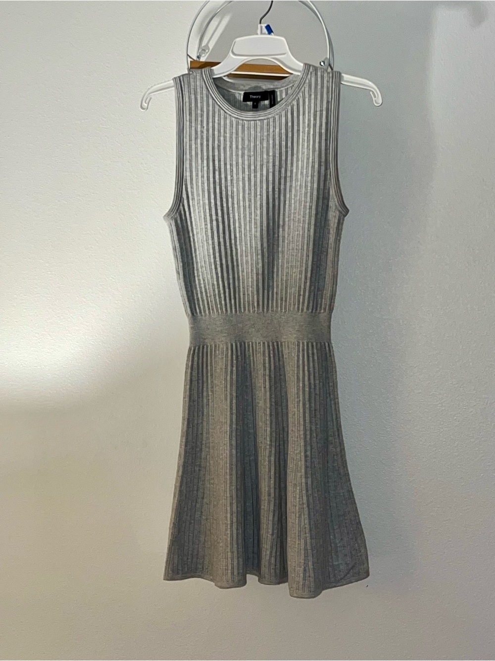 Theory Gray Sleeveless Ribbed Knit Fit-and-Flare Dress